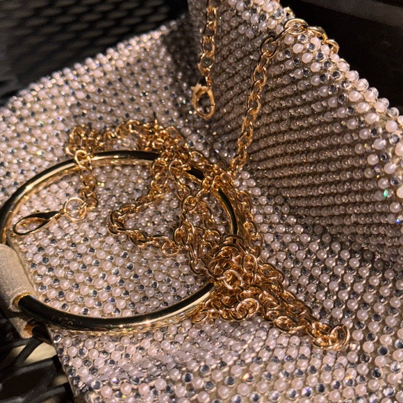 NEW without tags Elegant Gold Beaded & Gold Handbag - Picture 12 of 13